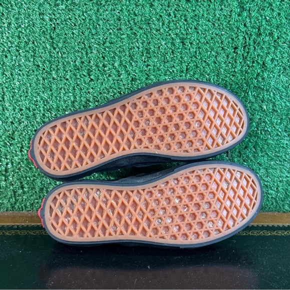 Vans Off The Wall Black Slip On Shoes Preschool Boys Size 2Y - Picture 5 of 6